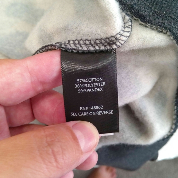 TORRID SWEATSHIRT - Picture 10 of 12